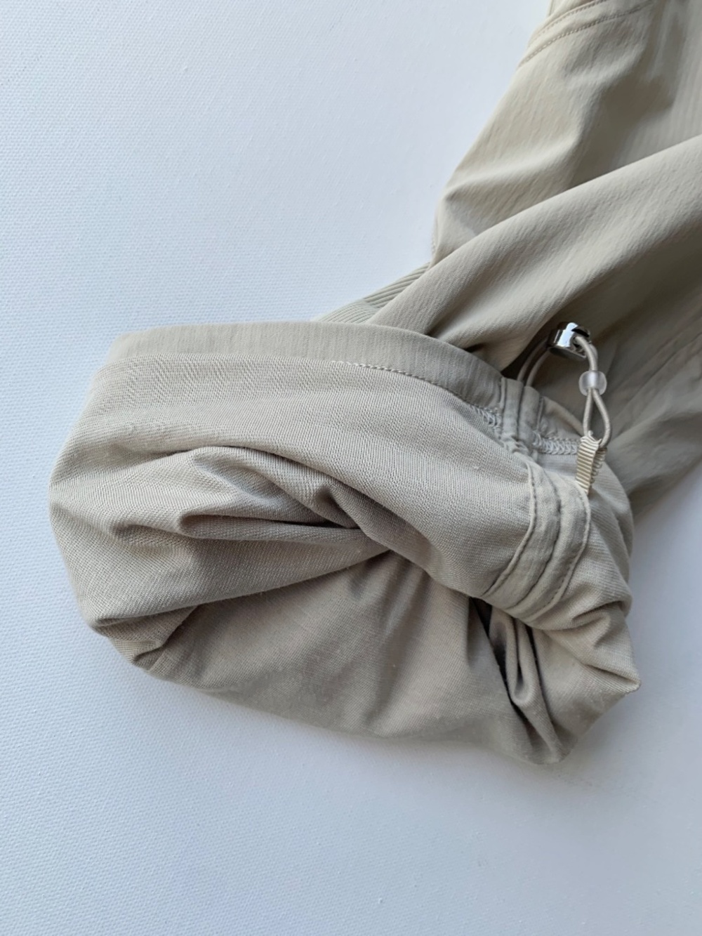 Lululemon mid-Rise Cropped PantDance Studio  in Light tan Women's size 14 - Picture 12 of 12